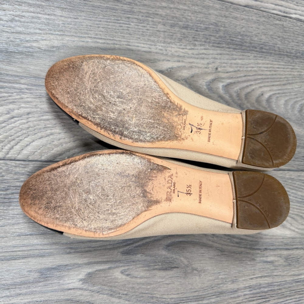 Prada Ballet Flats Women 35.5 Beige Black Canvas Patent Leather Cap Toe Bows - Picture 5 of 7